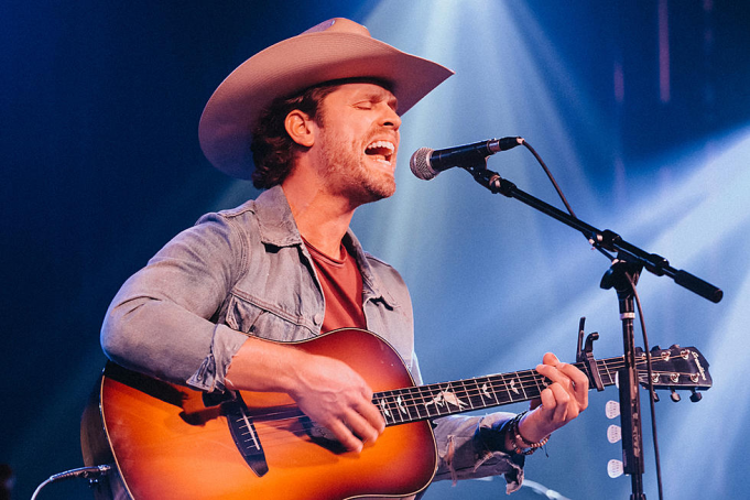 Dustin Lynch at Jacobs Pavilion at Nautica